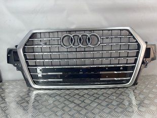 Решетка радиатора 4M0853651JRN4 Audi Q7