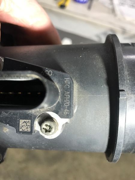 Датчик масового потоку повітря (MAF) 059906461K Volkswagen Touareg