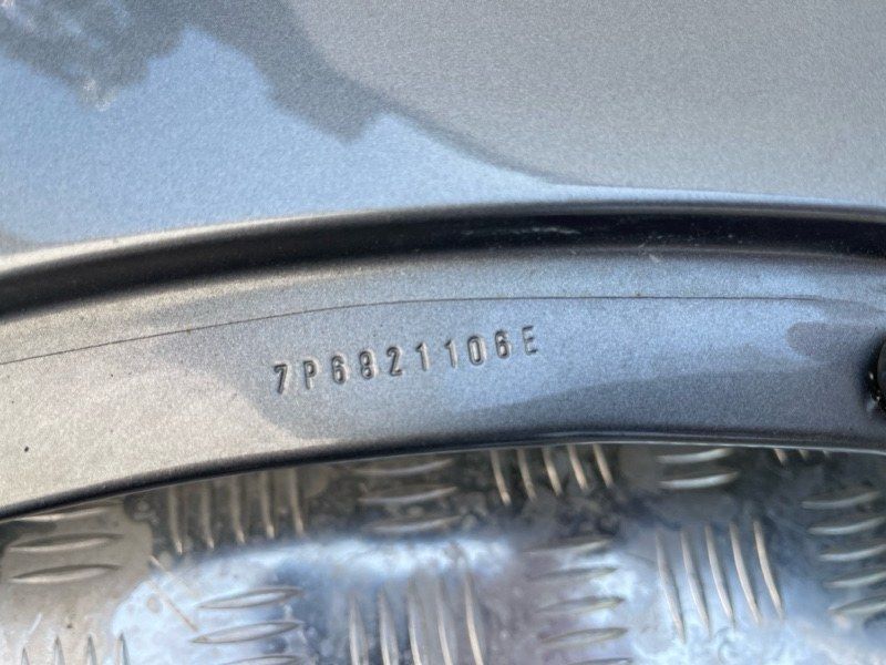Крило 7P6821106E Volkswagen Touareg