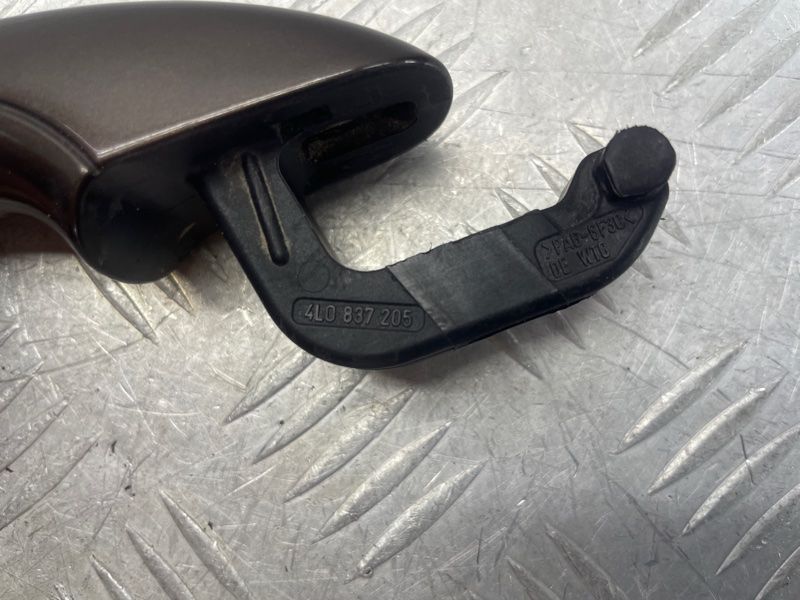 Ручка дверей зовнішня 4L0837205 Audi Q7