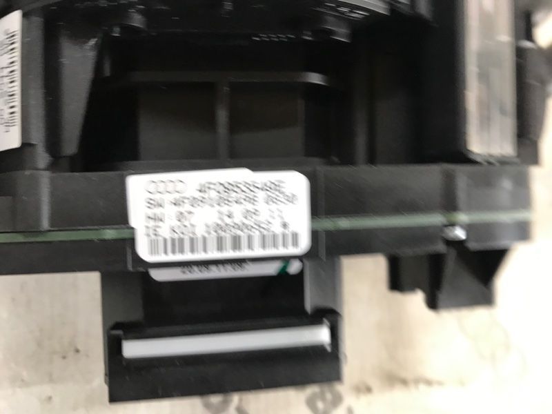 Блок подрулевых переключателей 4F0953549E Audi Q7