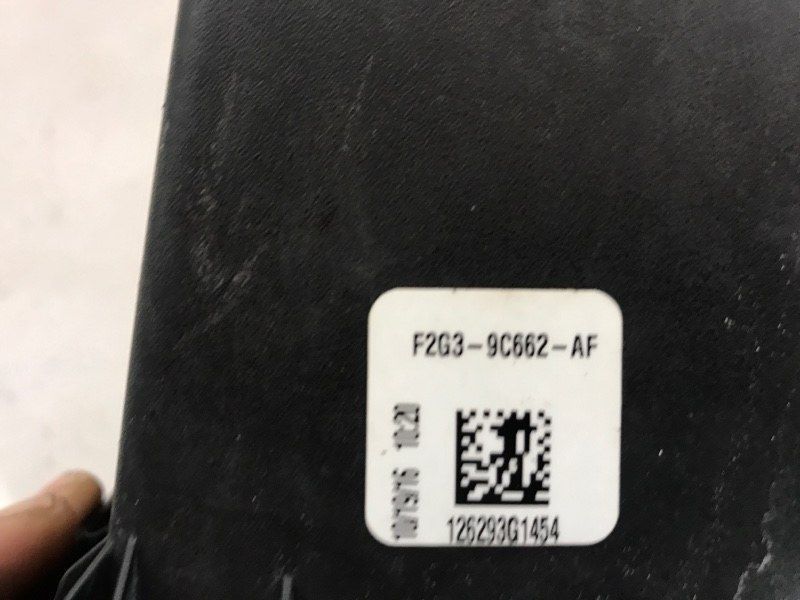 Корпус повітряного фільтра F2GZ9661B Ford Edge