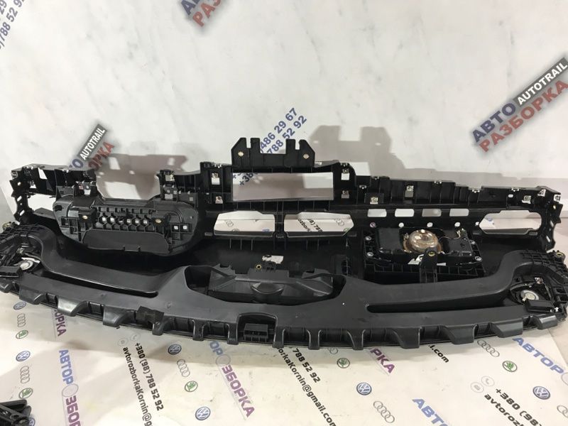 Торпедо з подушкою безпеки 4k1857033 Audi A7