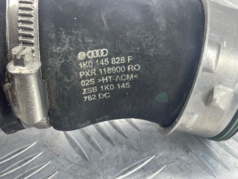 Патрубок інтеркулера 1K0145828F Volkswagen Passat