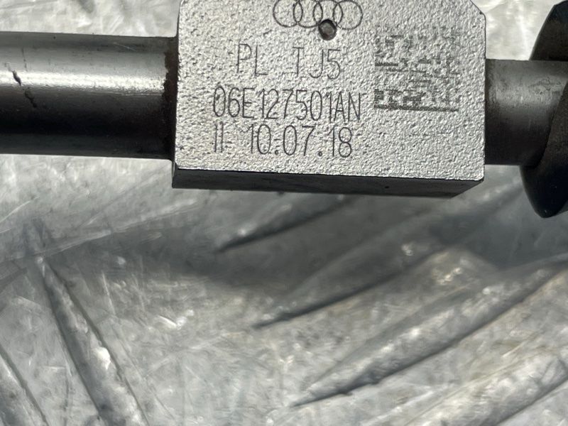 Паливопровід 06E127501AN Audi Q7