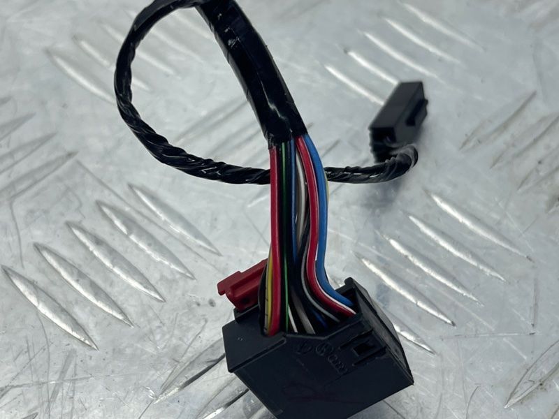 Зовнішнє дзеркало 8R1857410ANT94 Audi Q5
