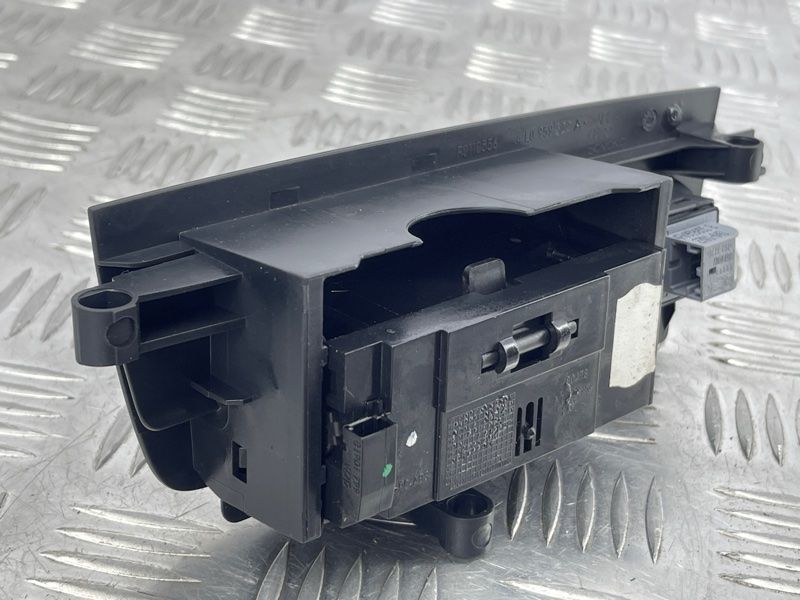 Кнопка склопідйомника 4L0959522 Audi Q7