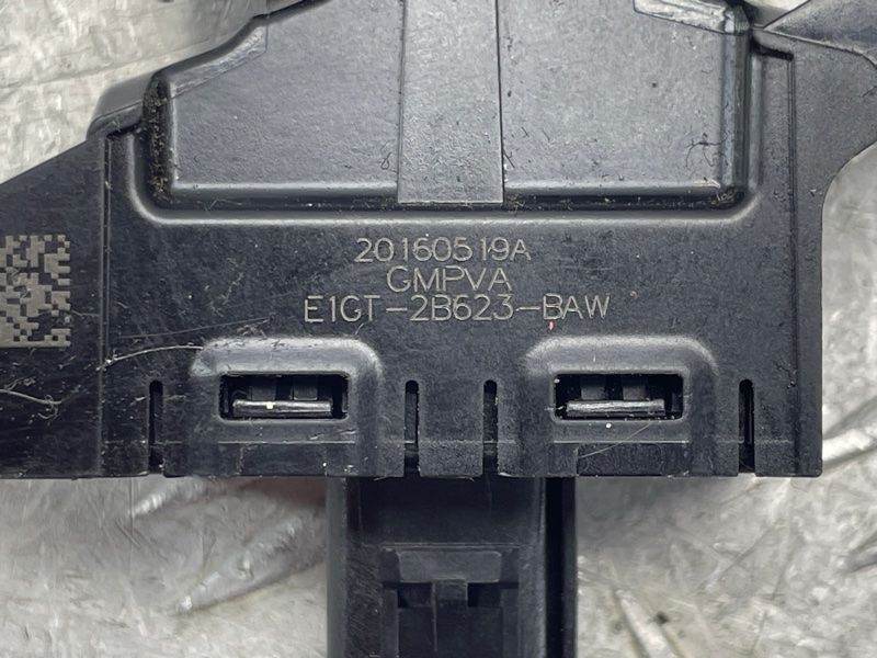 Клавіша електромеханічного стоянкового гальма / ручника E1GT2B623BAW Ford Edge