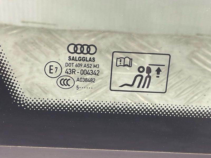 Стекло боковое заднее 4G5845297NVB Audi A6