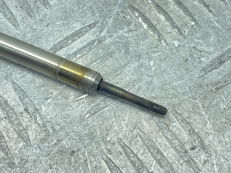 Свічка розжарювання 03L905061K Audi Q7 Audi A3, Audi A6, Audi A7, Audi A8, Audi Q5, Audi Q7, Volkswagen Beetle, Volkswagen Golf, Volkswagen Golf SportWagen, Volkswagen Jetta, Volkswagen Passat, Volkswagen Touareg