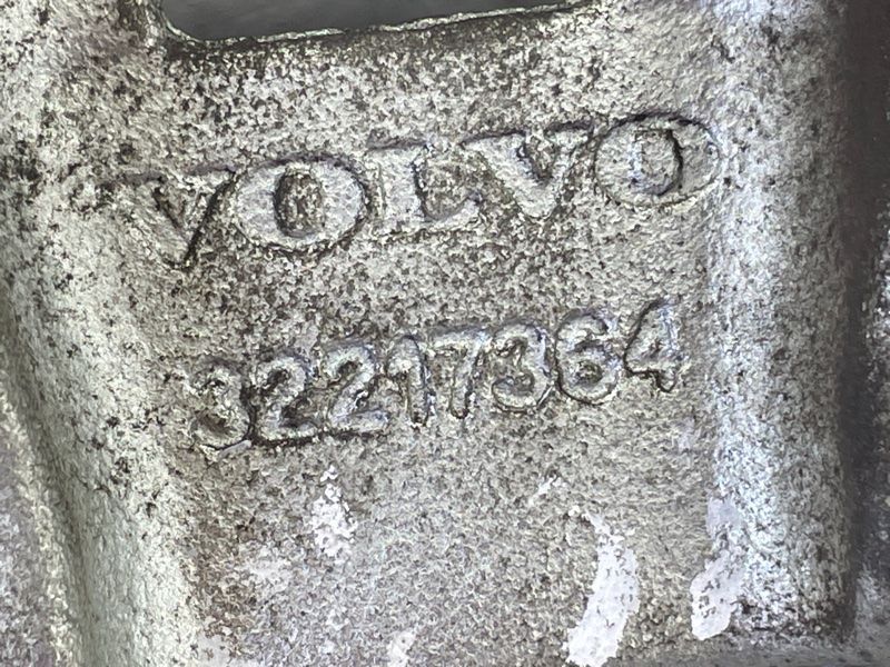 Супорт гальмівний 32217364 Volvo XC90