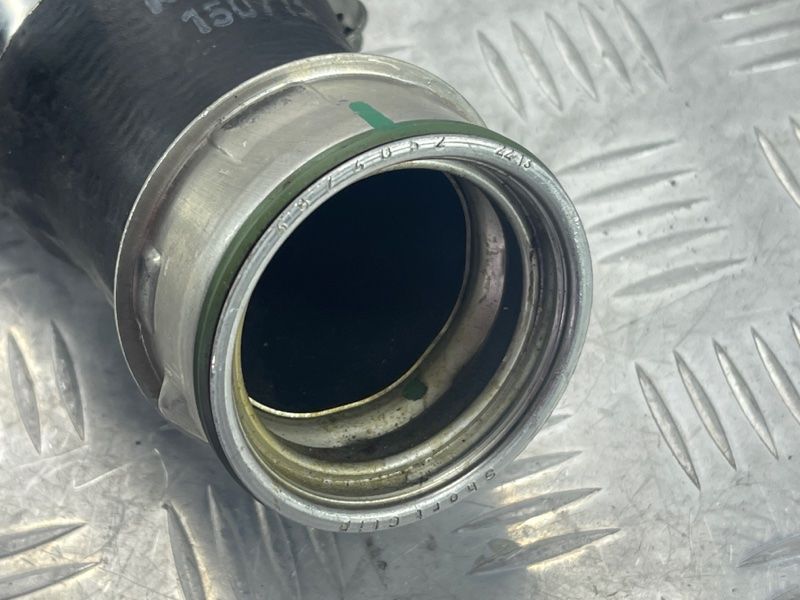 Патрубок інтеркулера 1K0145828F Volkswagen Passat