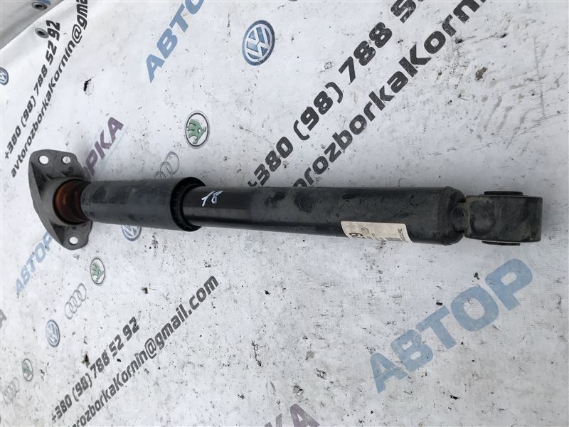 Стійка амортизатора 3C0513049CH Volkswagen CC