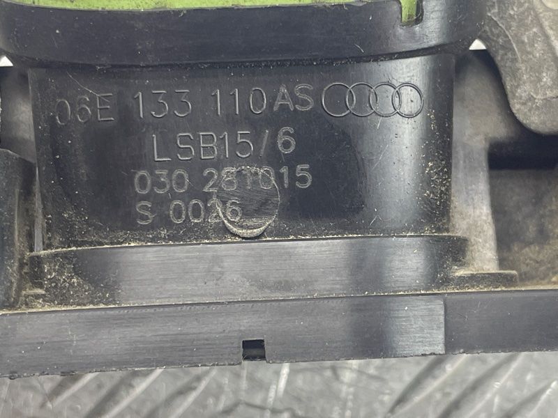 Колектор впускний 06E133110AS Audi A6