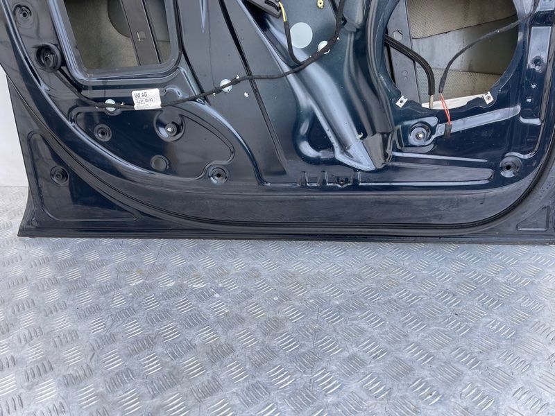 Дверь 4L0831051A Audi Q7