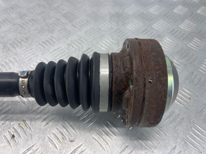 Піввісь 4F0501203B Audi A6