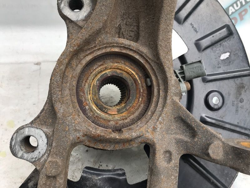 Поворотний кулак / цапфа 7L0407258A Audi Q7