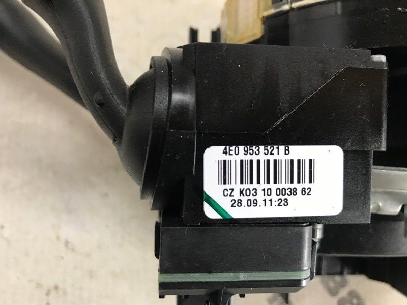 Блок подрулевых переключателей 4F0953549E Audi Q7