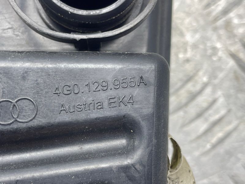 Глушник 4G0129955A Audi S7