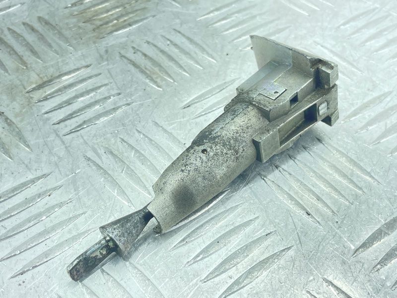 Личинка замка 7P6837167BY Volkswagen Touareg