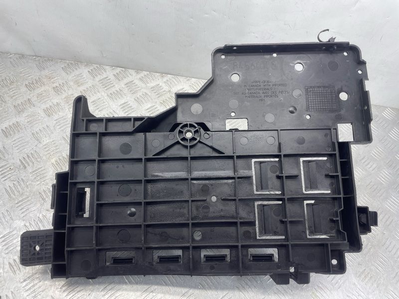 Піддон для акумулятора 84560108 Chevrolet Colorado