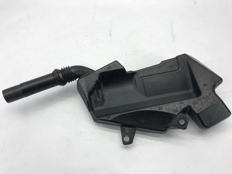 Заливная горловина бачка стеклоомывателя 4G1955462A Audi A6 Audi A6, Audi A7, Audi RS7, Audi S6, Audi S7