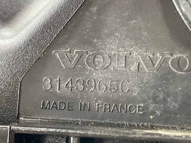 Корпус повітряного фільтра 31439656 Volvo XC90