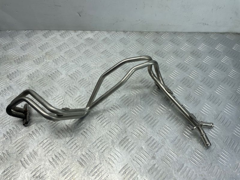 Трубопровід системи охолодження 05L122157AK Audi A6