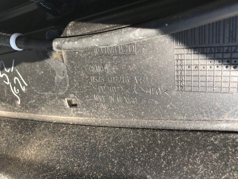 Водовідвідний щиток Ford Fusion