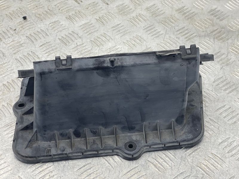 Повітрозабірник 8W1819904A Audi A4