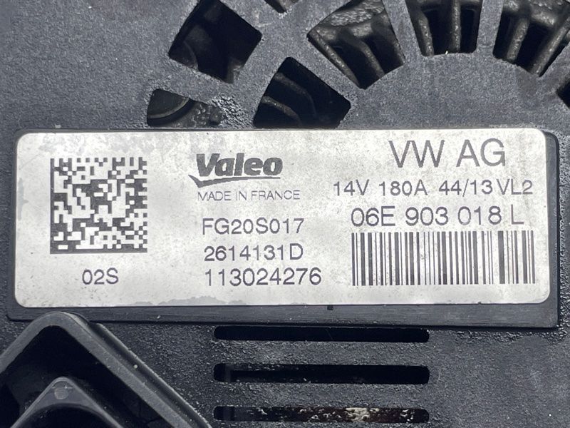 Генератор 06E903018L Audi Q5