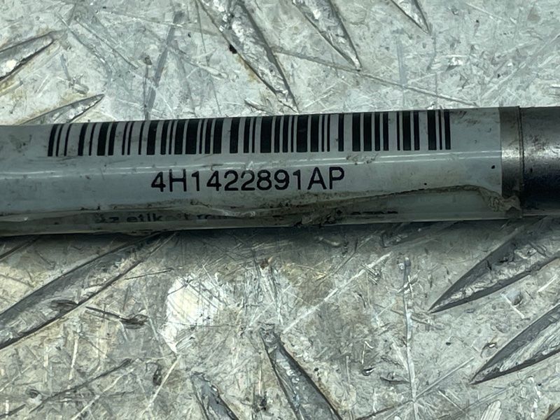 Трубка рульової рейки 4H1422891AP Audi A8
