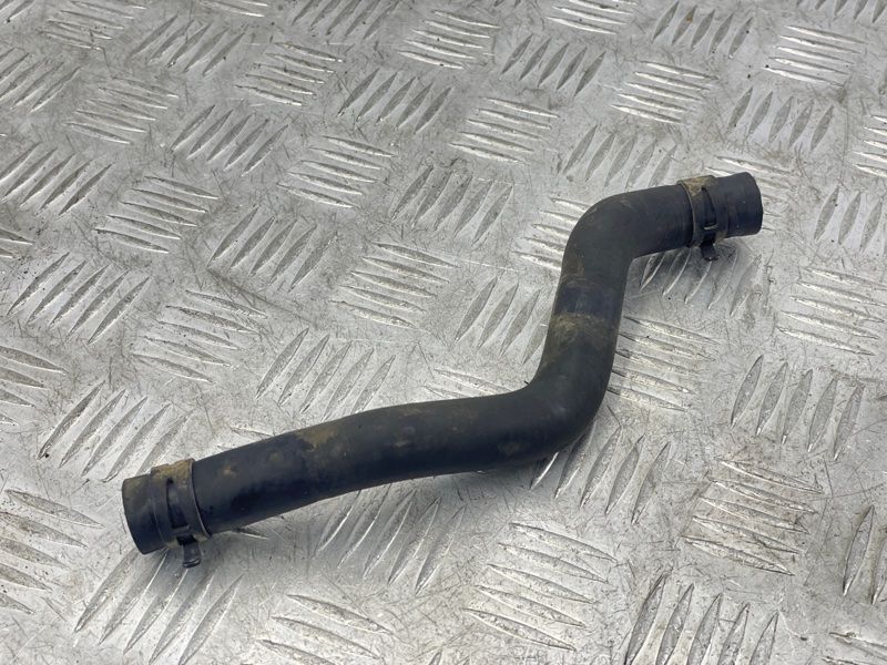 Шланг системи охолодження 7P6121157D Volkswagen Touareg
