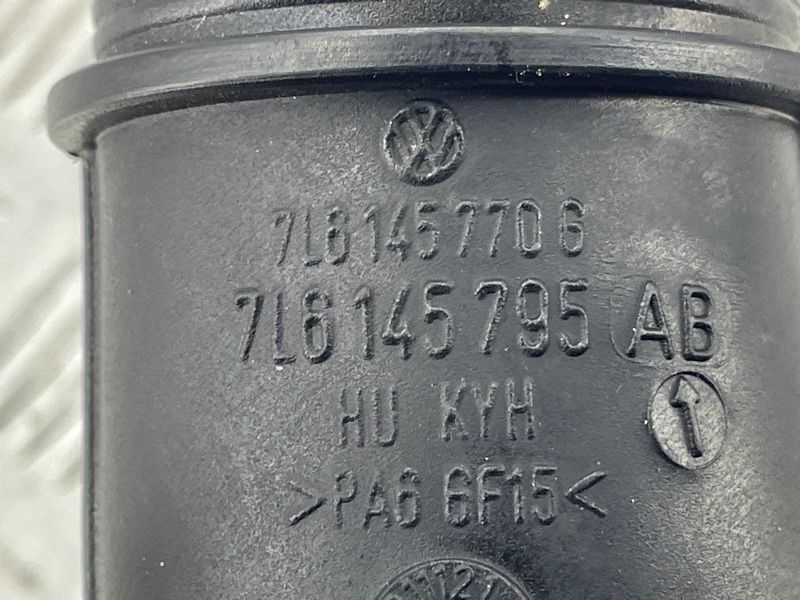 Патрубок інтеркулера 7L6145795AB Audi Q7