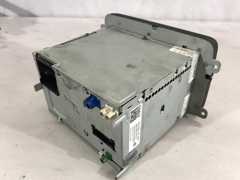 CD радіонавігаційна система з сенсорним дисплеєм 1K0035274D Volkswagen CC