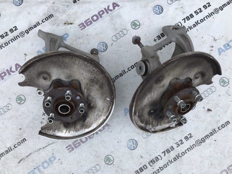 Поворотний кулак / цапфа 8R0505431F Audi A7