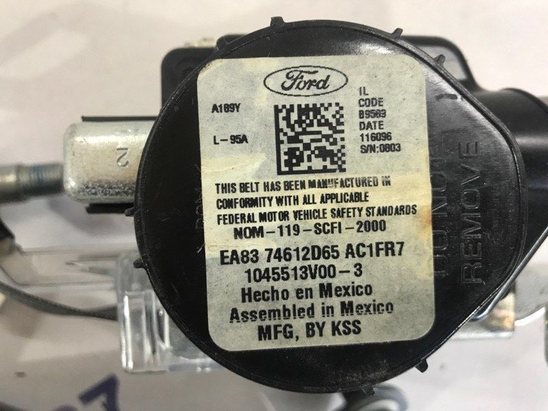 Ремень безопасности EA8374612D65 Ford Escape