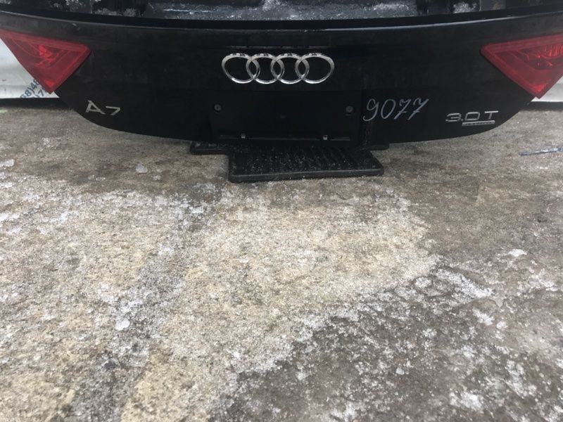 Крышка багажника 4G8827025B Audi A7