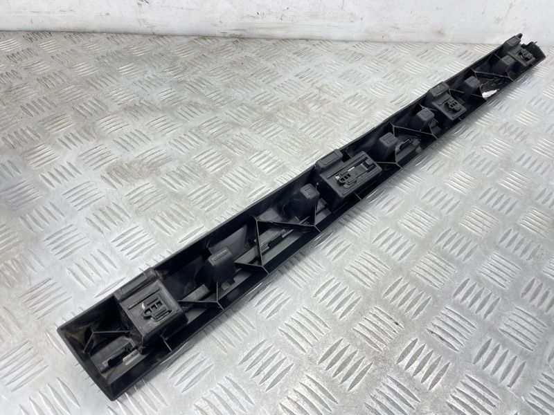 Кронштейн порога 32216385 Polestar 2