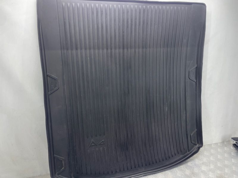 Килимок багажника 8W5061180 Audi A4