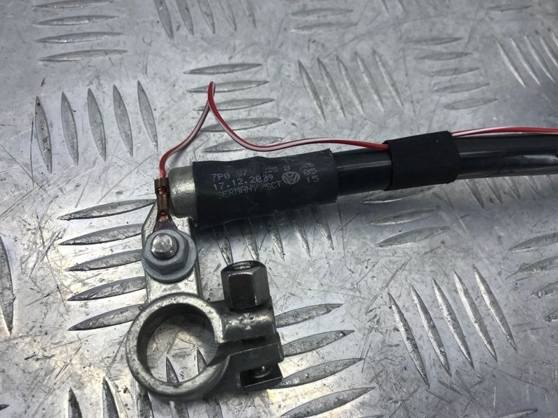 Клемма аккумулятора с проводом (плюс) 7P0971225B Volkswagen Touareg