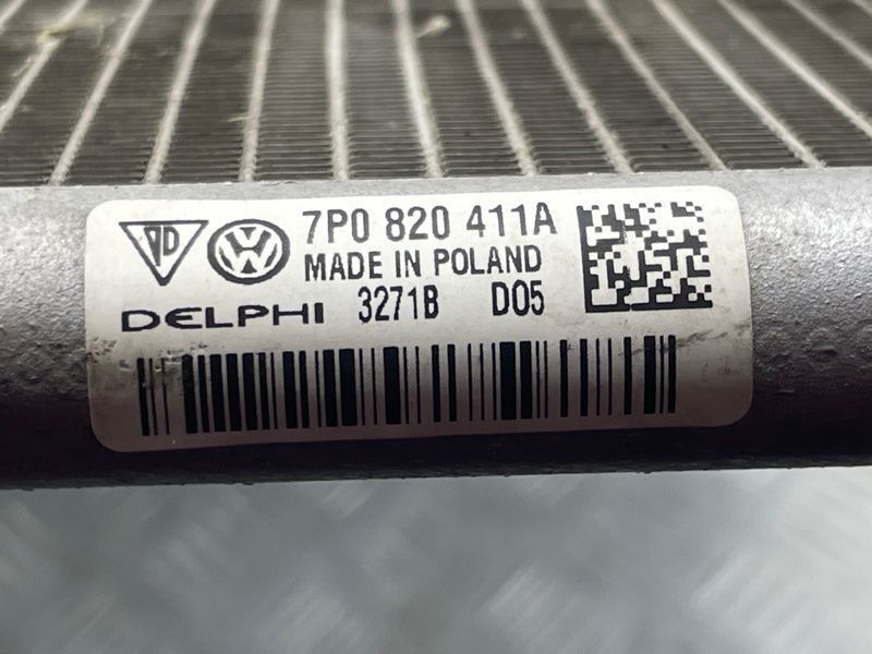 Радіатор кондиціонера 7P0820411A Volkswagen Touareg