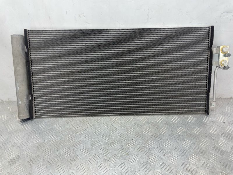 Радіатор кондиціонера 31686549 Polestar 2