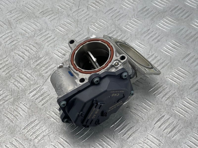 Дросельна заслінка 057128063G Audi A7
