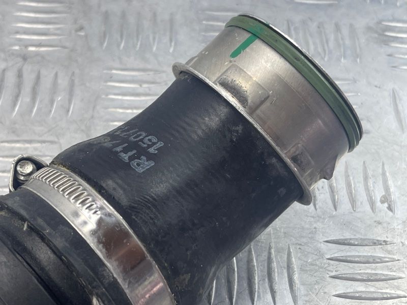 Патрубок інтеркулера 1K0145828F Volkswagen Passat