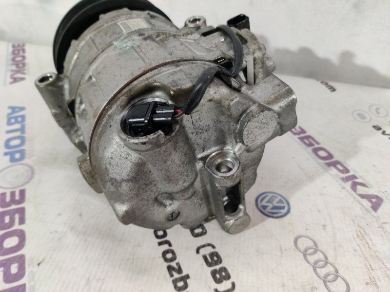 Компресор кондиціонера 4E0260805AR Audi Q7