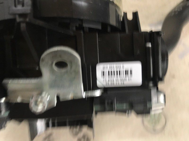 Блок подрулевых переключателей 4F0953549E Audi Q7