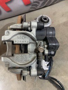 Суппорт тормозной KG9C2D250C Ford Edge