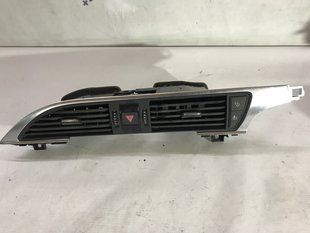 Дефлектор повітропроводу 4G1820951G6PS Audi A6