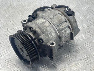 Компресор кондиціонера 7P0820803E Audi Touareg Audi Q7